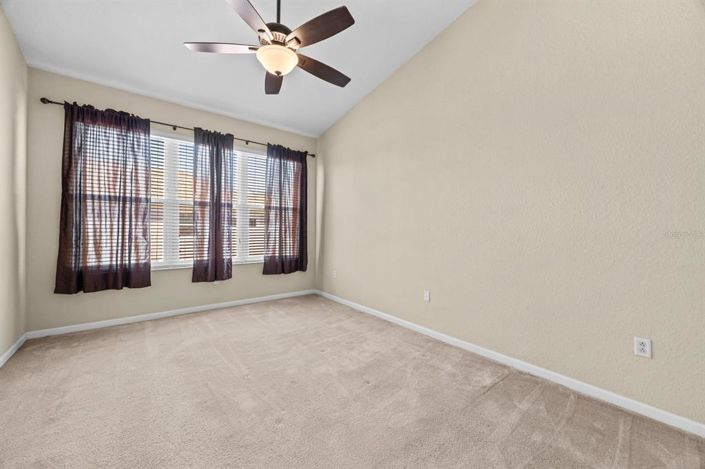 Image No.10-2 Bed Property for sale