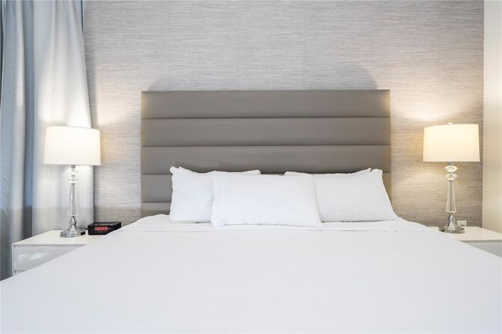 Image No.29-8 Bed Property for sale