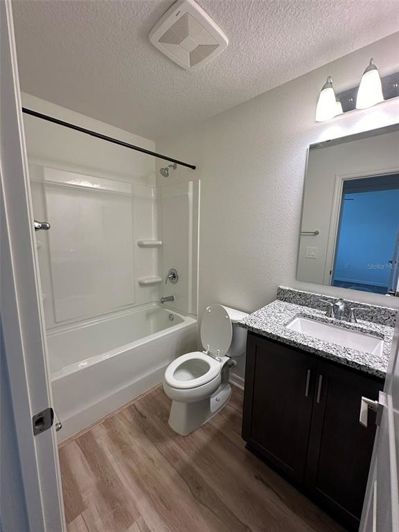 Image No.8-3 Bed Townhouse for sale