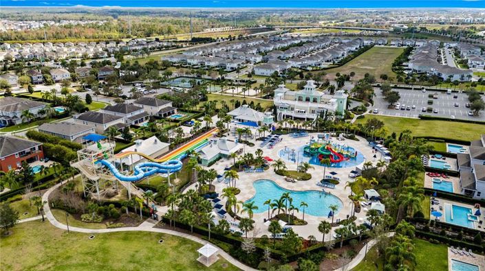 Image No.8-8 Bed Property for sale