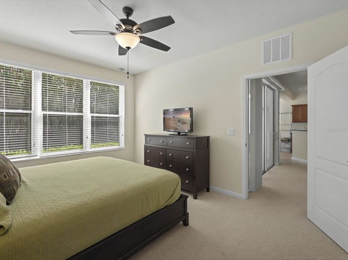 Image No.15-2 Bed Property for sale