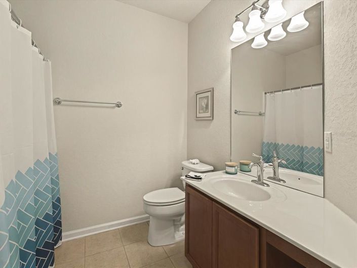 Image No.19-2 Bed Property for sale