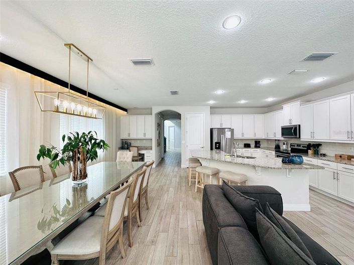 Image No.4-Propriété de 6 chambres à vendre à Kissimmee