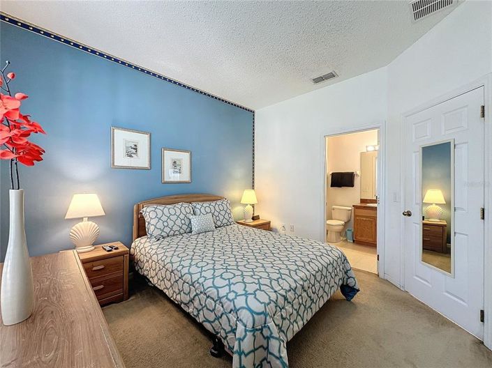 Image No.35-4 Bed Property for sale