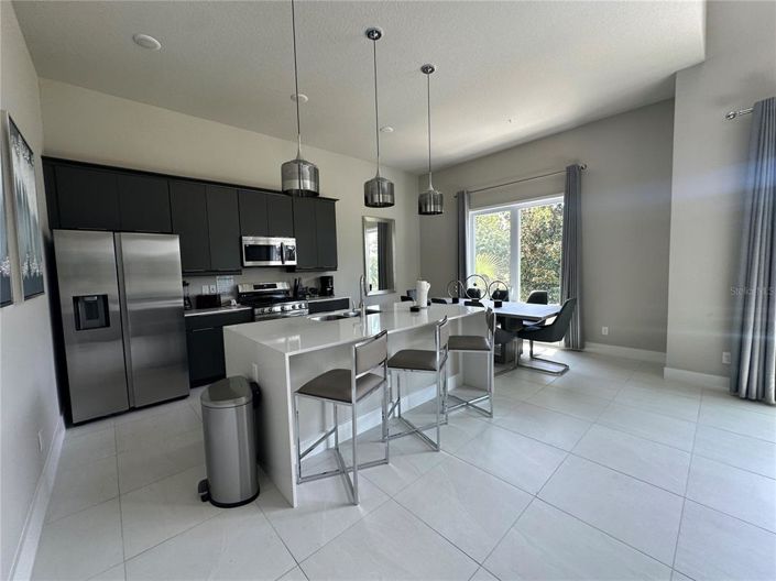 Image No.7-5 Bed Property for sale