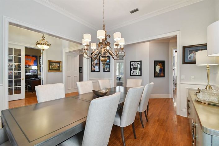 Image No.9-6 Bed Property for sale