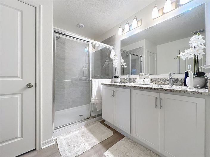 Image No.15-4 Bed Property for sale