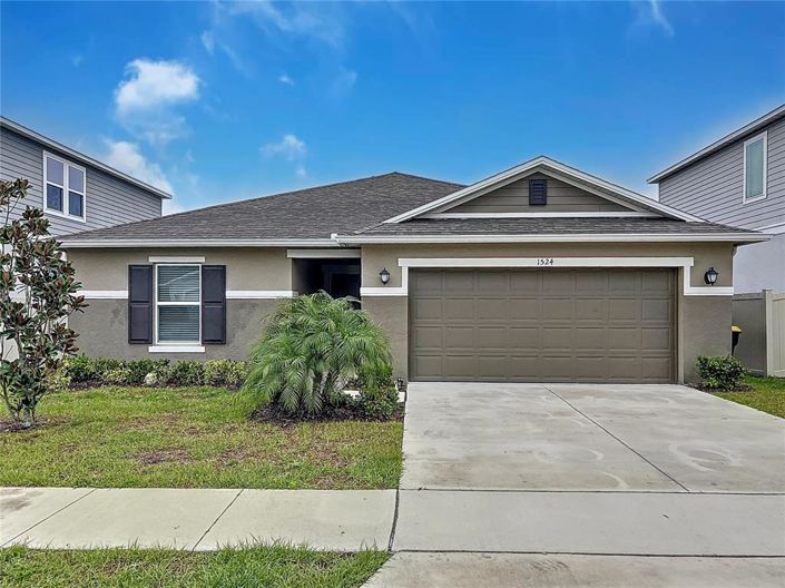 Image No.2-4 Bed Property for sale