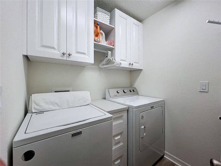 Image No.20-4 Bed Property for sale