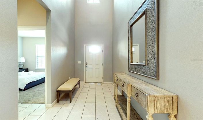 Image No.3-8 Bed Property for sale