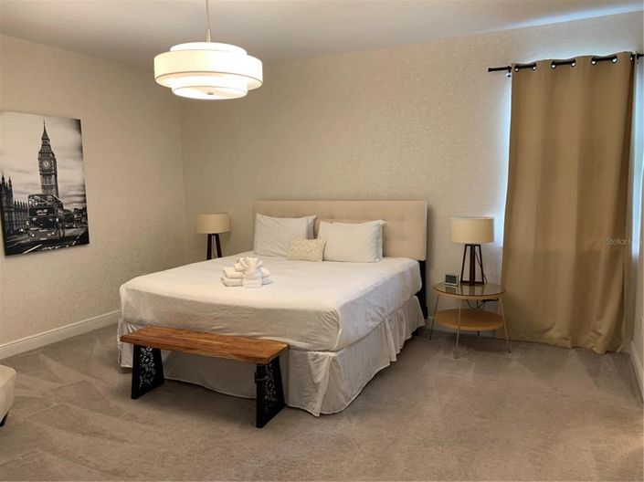 Image No.26-6 Bed Property for sale