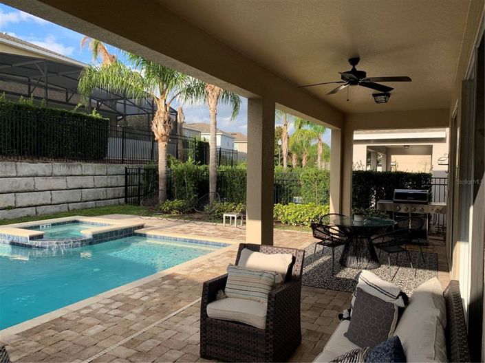 Image No.8-6 Bed Property for sale