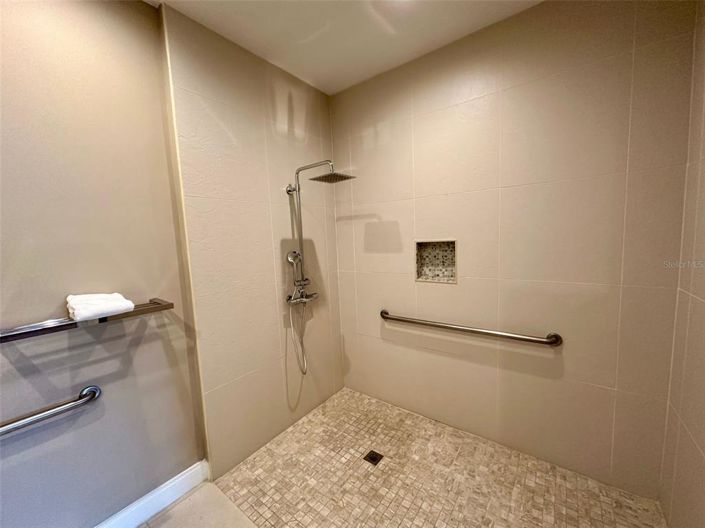 Image No.10-4 Bed Townhouse for sale