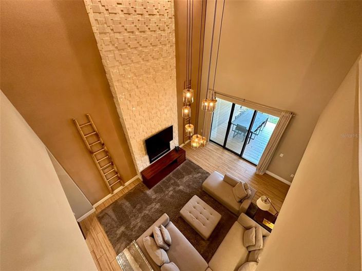 Image No.14-4 Bed Townhouse for sale