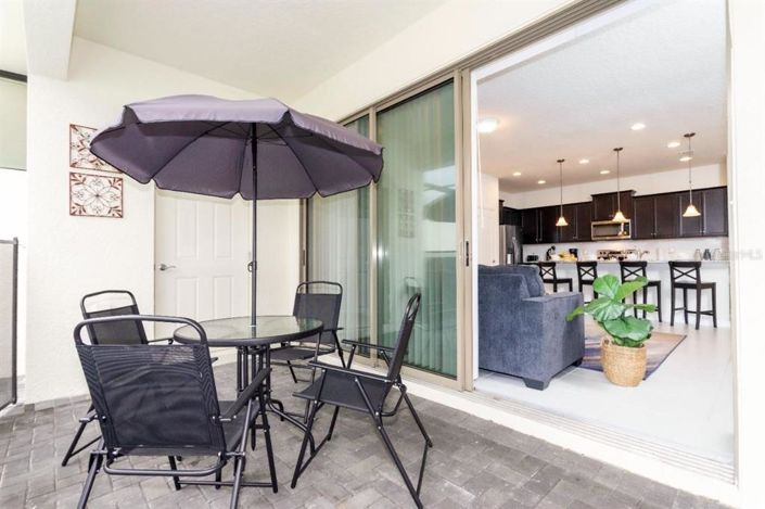 Image No.20-5 Bed Townhouse for sale