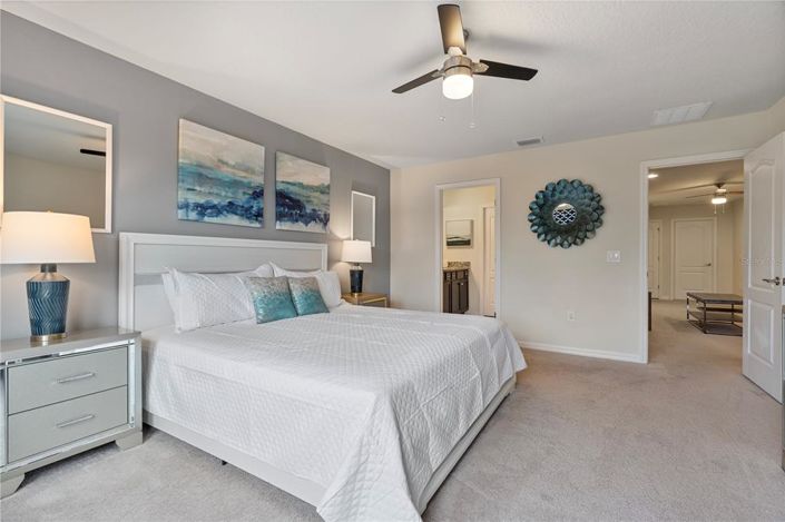 Image No.23-5 Bed Townhouse for sale