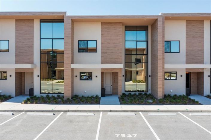 Image No.2-3 Bed Property for sale