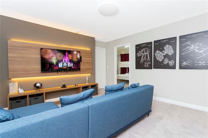 Image No.37-5 Bed Townhouse for sale