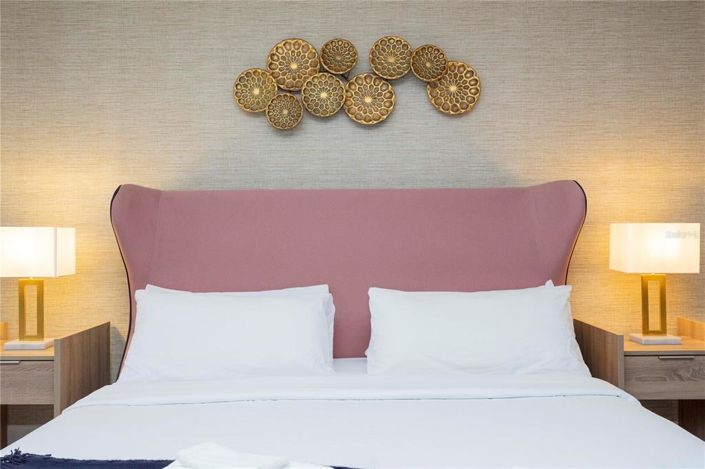 Image No.42-5 Bed Townhouse for sale