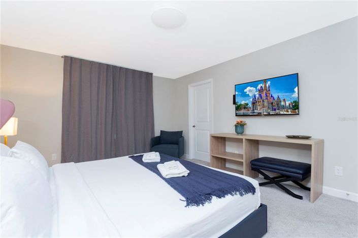 Image No.47-5 Bed Townhouse for sale