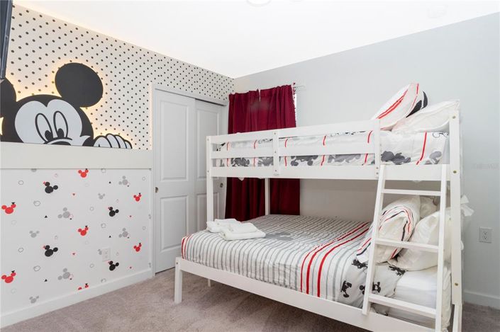 Image No.58-5 Bed Townhouse for sale