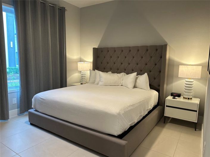 Image No.15-4 Bed Property for sale