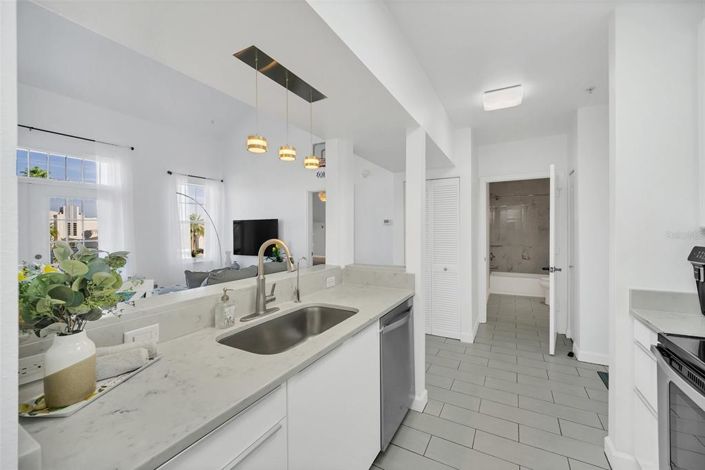 Image No.15-3 Bed Property for sale