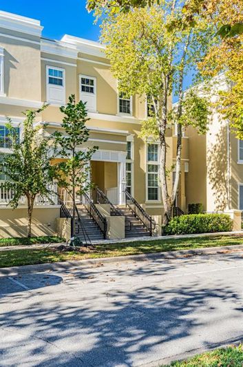 Image No.35-3 Bed Townhouse for sale