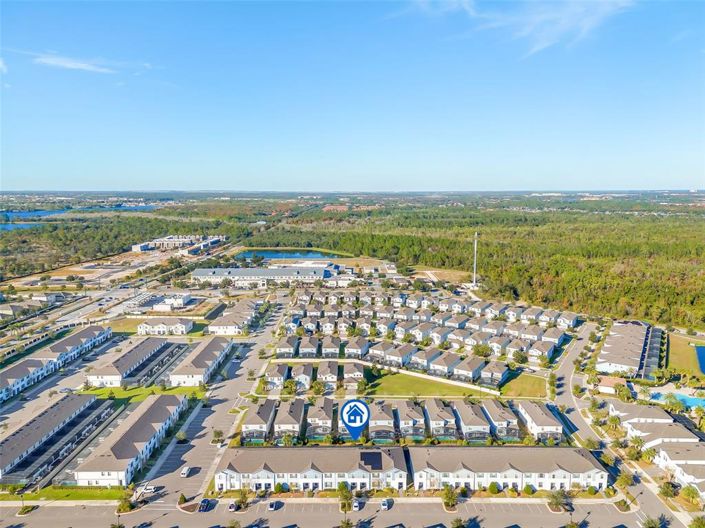 Image No.25-5 Bed Townhouse for sale