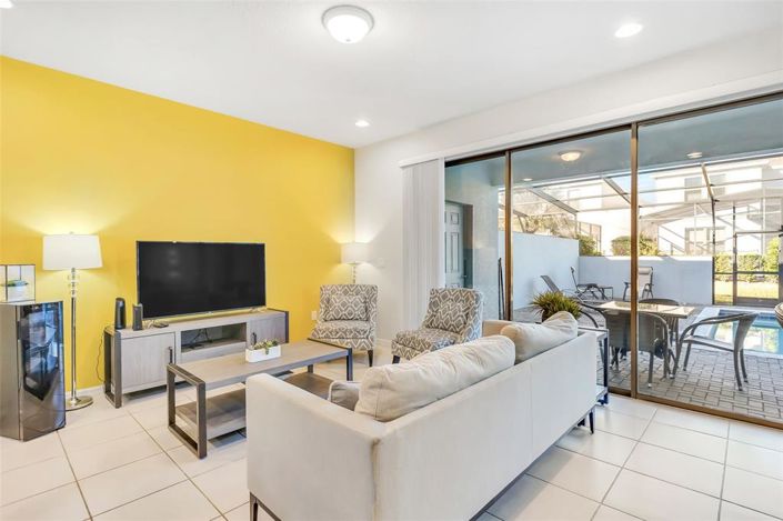 Image No.8-5 Bed Townhouse for sale