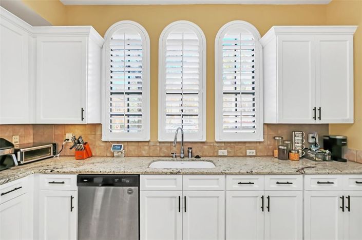 Image No.6-2 Bed Property for sale