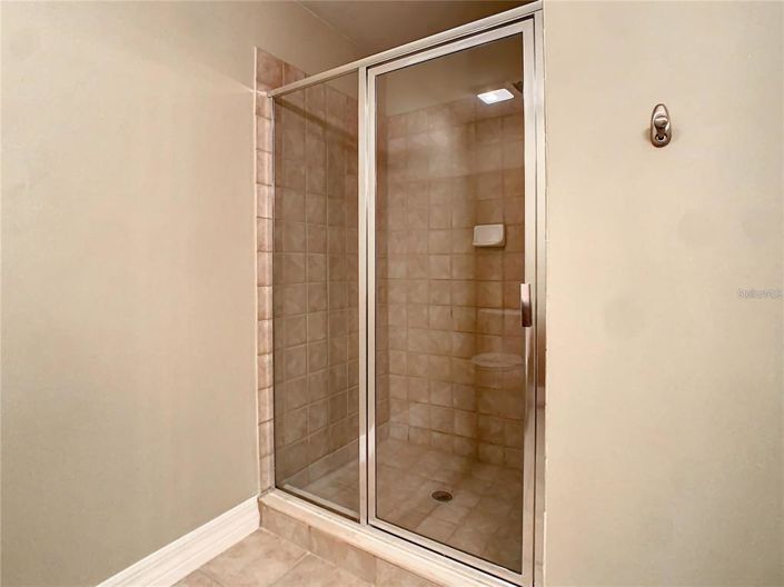 Image No.9-2 Bed Property for sale