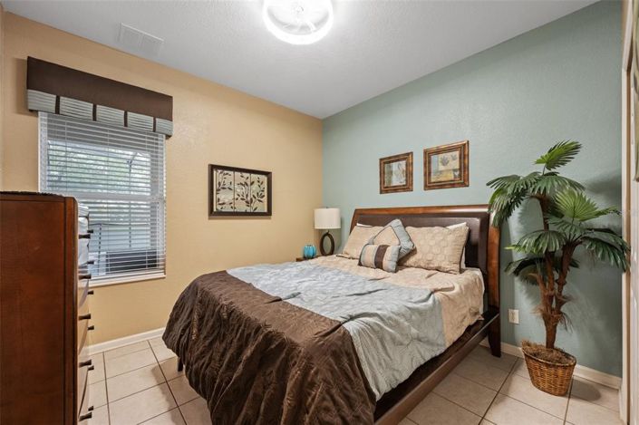 Image No.26-6 Bed Property for sale