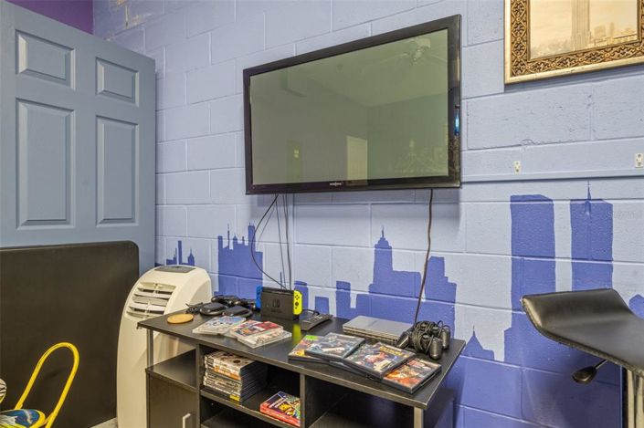 Image No.46-6 Bed Property for sale