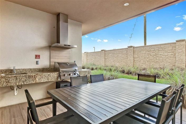 Image No.29-4 Bed Townhouse for sale