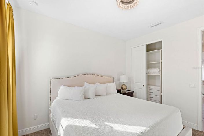 Image No.16-5 Bed Property for sale