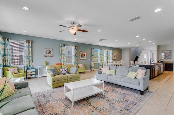 Image No.31-9 Bed Property for sale