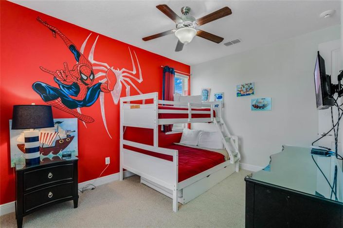 Image No.5-9 Bed Property for sale