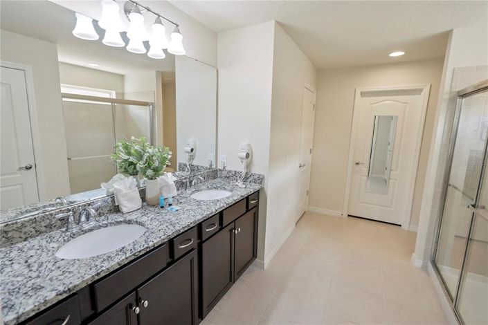 Image No.21-Propriété de 5 chambres à vendre à Kissimmee