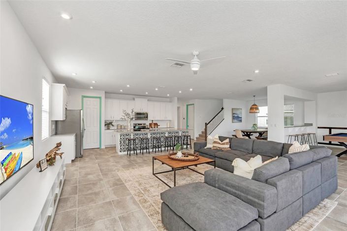 Image No.40-9 Bed Property for sale