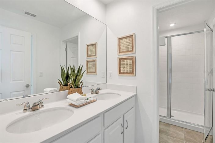 Image No.61-9 Bed Property for sale