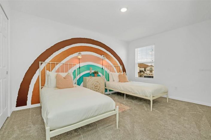 Image No.71-9 Bed Property for sale