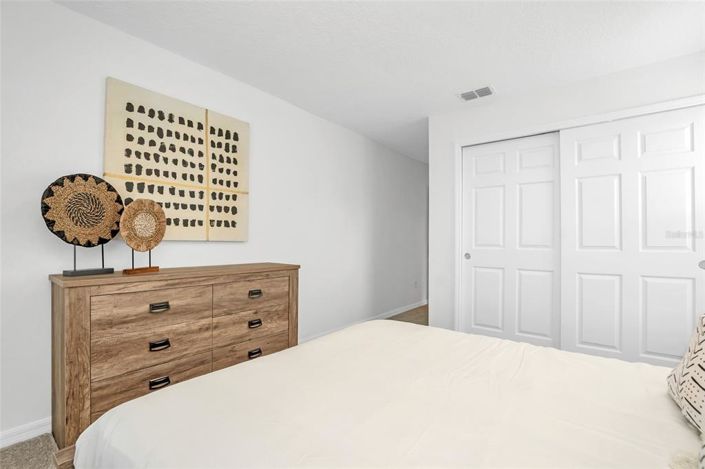 Image No.75-9 Bed Property for sale