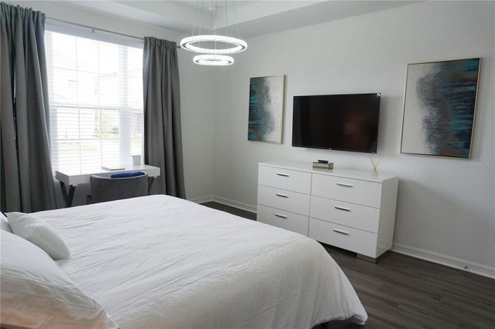 Image No.8-6 Bed Property for sale