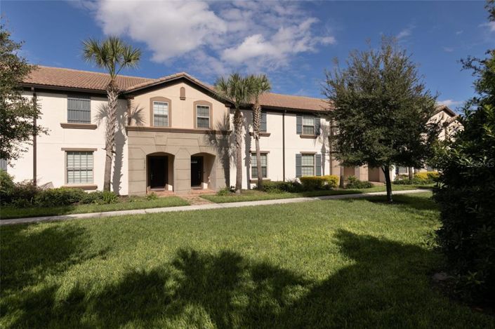 Image No.1-4 Bed Townhouse for sale