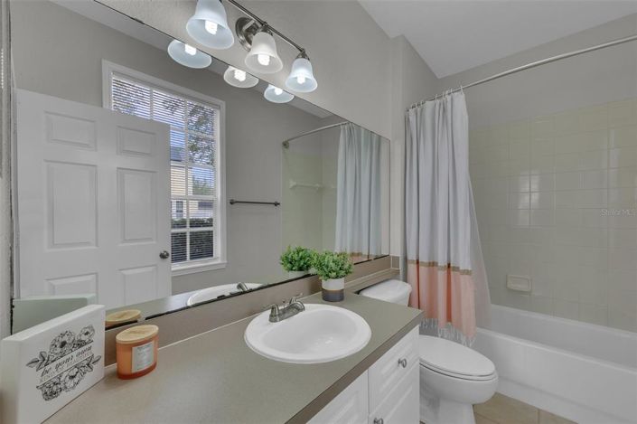 Image No.24-3 Bed Property for sale