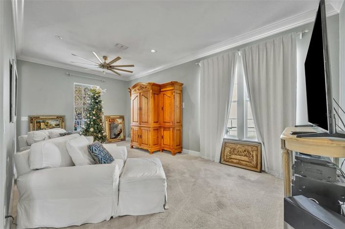 Image No.39-6 Bed Property for sale