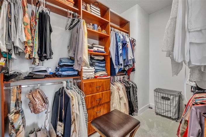 Image No.53-6 Bed Property for sale