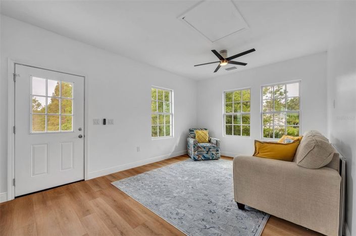 Image No.66-6 Bed Property for sale