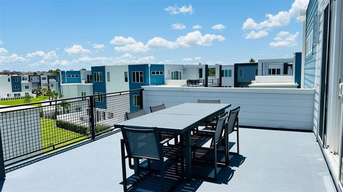 Image No.9-5 Bed Property for sale